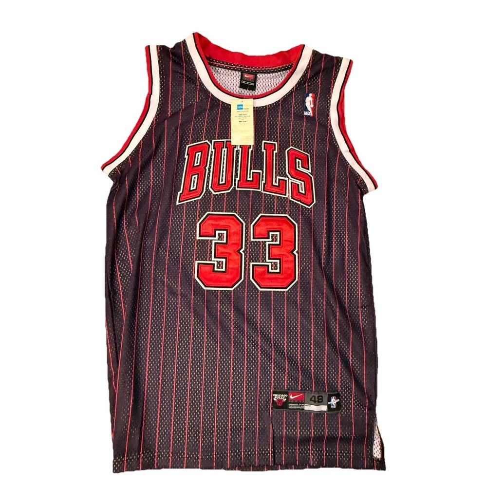 REPLICA-  Chicago Bulls #33 Scottie Pippen jersey size 48 - NEW